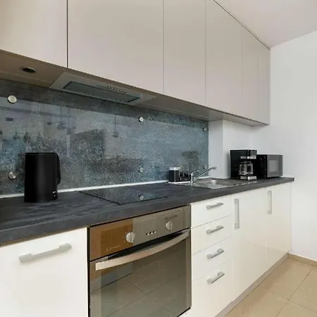 Kaleidoscope By Tyzenhauz